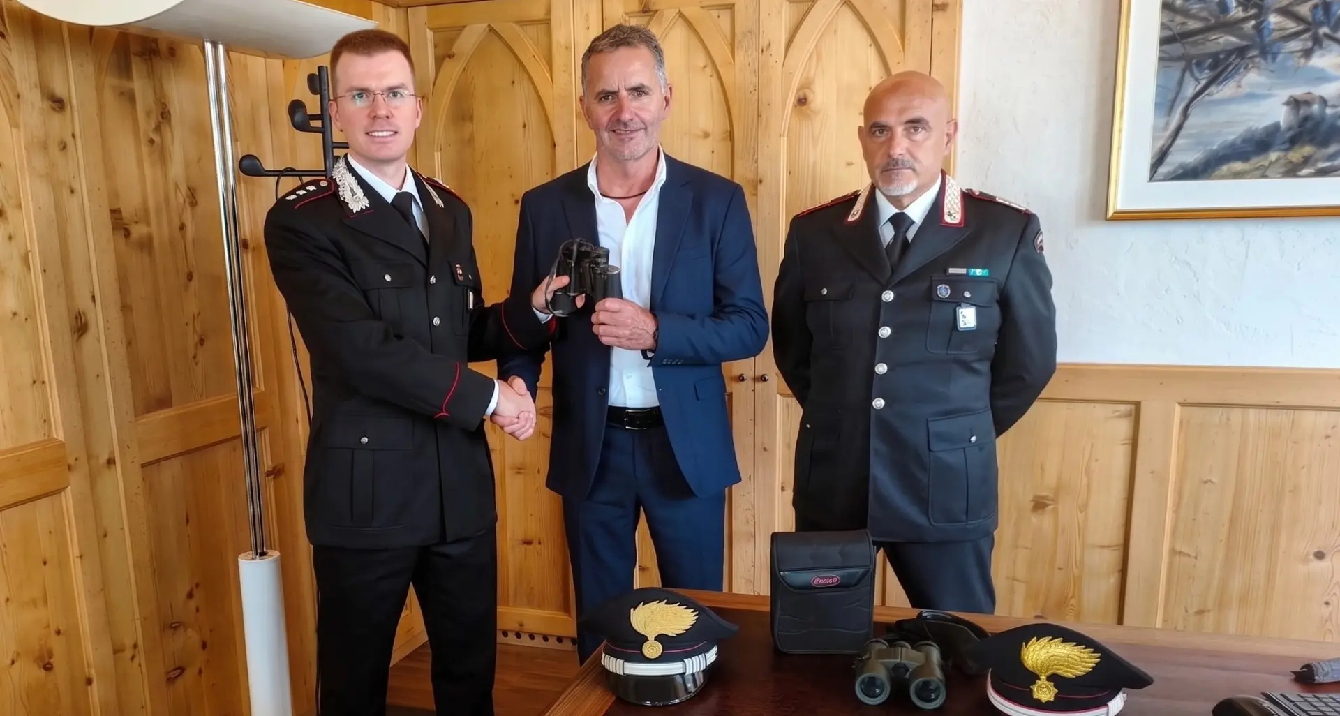 Rubano nella casa del sindaco di Tirolo: incastrati dalle telecamere