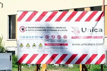 Partita la demolizione delle scuole ex Pascoli