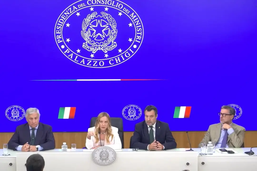 Meloni: \"Abolito il bollo per le auto di piccola e media potenza\"