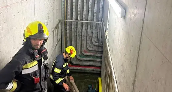 Merano, locale tecnico allagato: un metro d’acqua dopo il guasto a un idrante