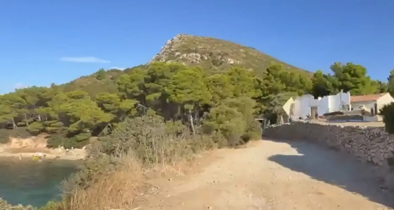 Golfo Aranci, in allestimento il set di \"Un weekend da bamboccioni 3\"