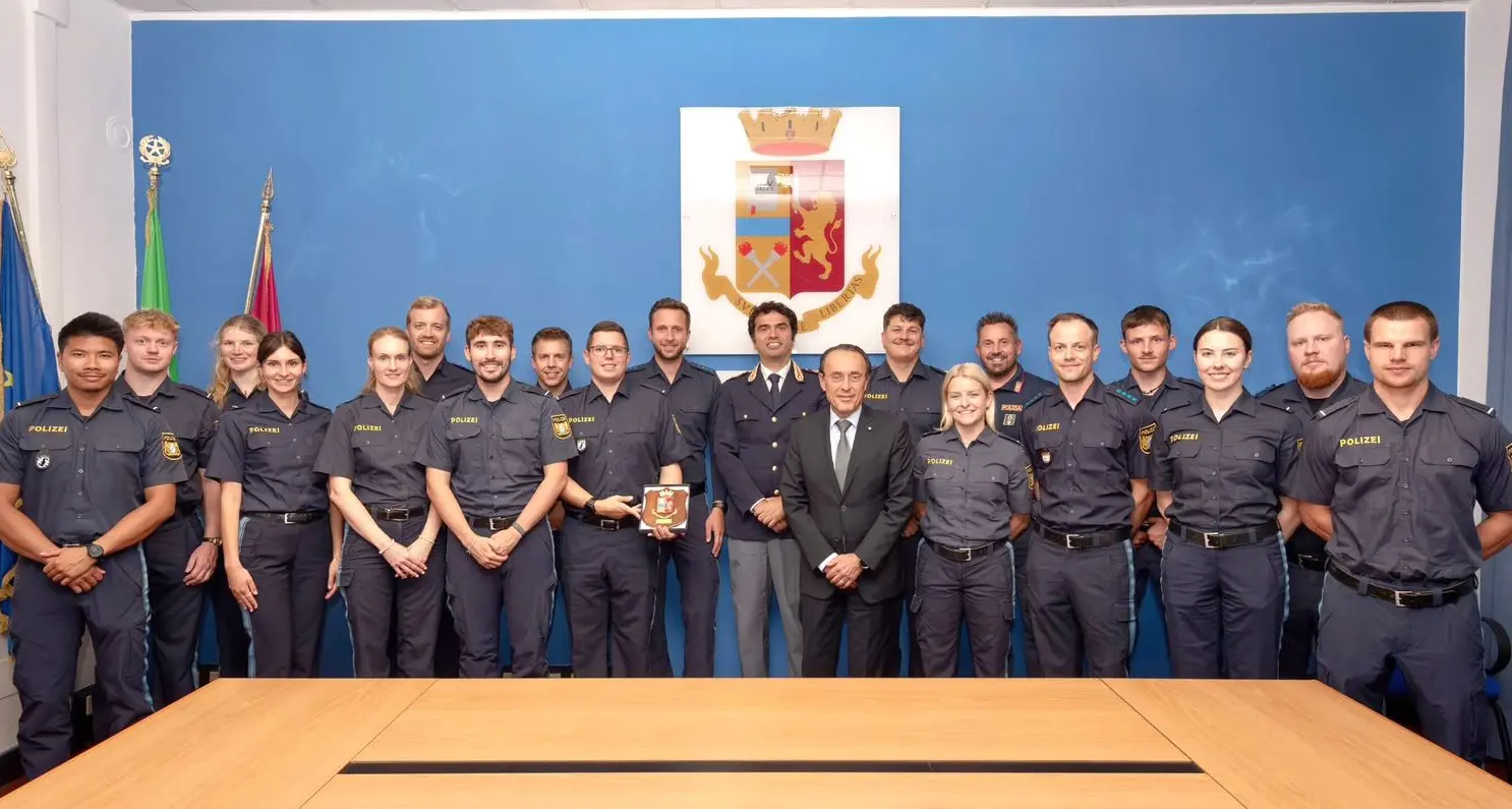 Polizia bavarese a Bolzano, diciassette allievi funzionari in tirocinio