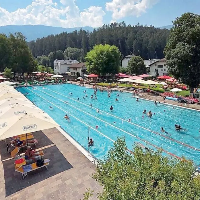In tre mesi 41mila bagnanti, è record per il lido di Brunico