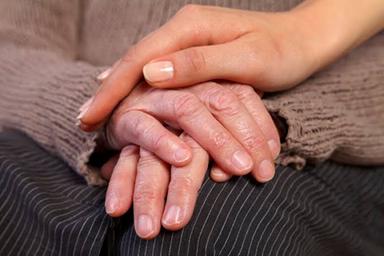 Alzheimer, in Alto Adige 5 mila persone con demenza: sostegno anche a domicilio