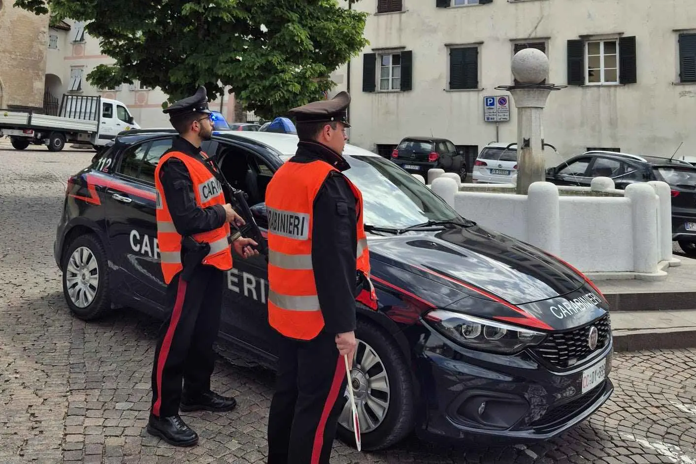 Termeno, fermati con la refurtiva nell’auto: tre denunciati per ricettazione