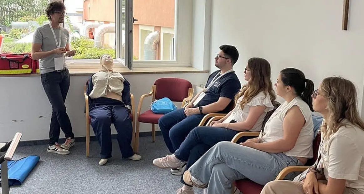 Bolzano, 25 studenti di medicina scoprono il lavoro negli ospedali altoatesini
