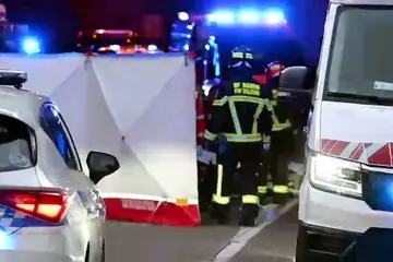 Scontro tra tre mezzi nella galleria del Virgolo, due ferite gravi