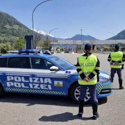 Dramma sull’A22, sette cani muoiono durante il trasporto