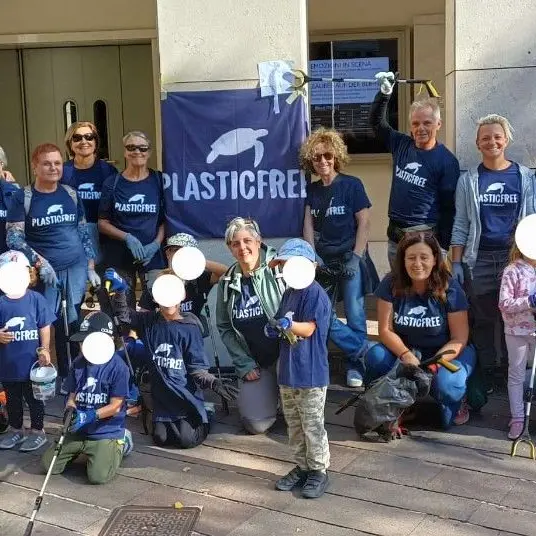 Isarco, 87 chili di rifiuti raccolti in due ore dai volontari di Plastic Free