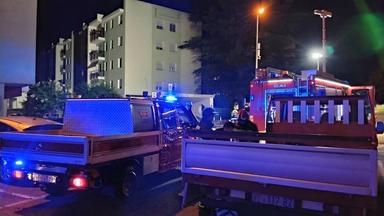 Incendio in un appartamento, il proprietario fugge in pigiama