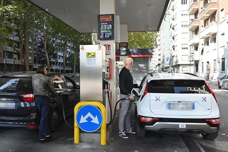 Benzina e diesel, dopo Eni anche Ip limita i prezzi