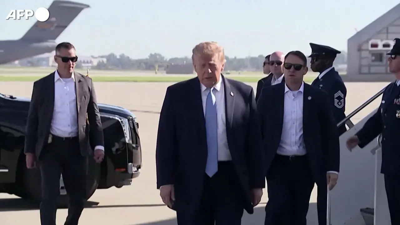 Base Raf, Trump: \"Sugli arresti lavoro straordinario con la Gran Bretagna\"