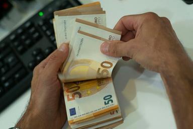 Prestiti personali, tassi in calo: a Bolzano richieste da oltre 9 mila euro