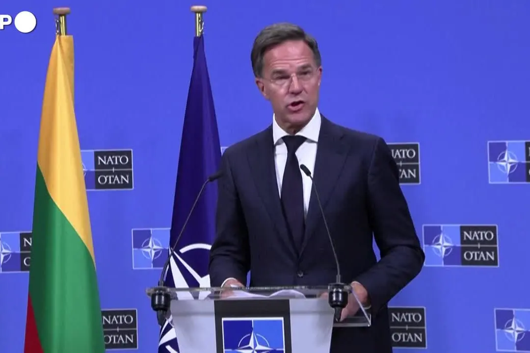 Rutte: “Attacchi ibridi russi non fermeranno il sostegno Nato all'Ucraina”