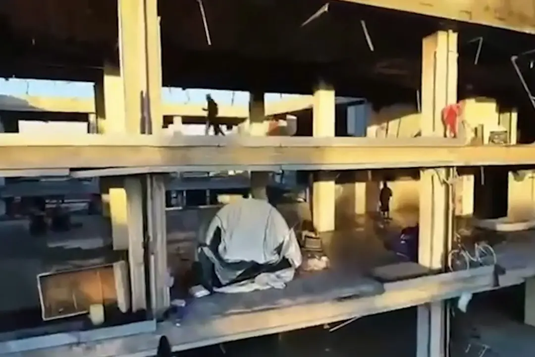 Sgomberato un edificio occupato nella periferia di Roma