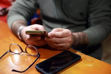 Truffa via sms, nuovo allarme di Sabes: «Non chiediamo mai dati personali o sanitari al telefono»