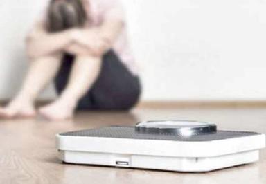 Anoressia, un'altra vittima «Ora rafforzare la rete di cura»
