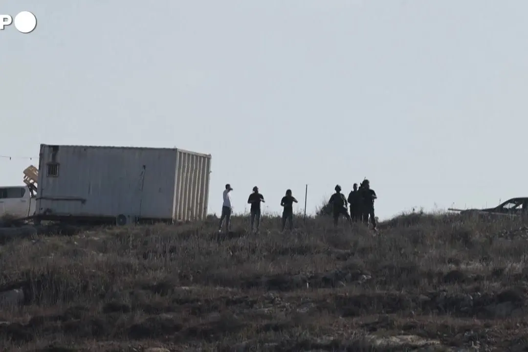 Medio Oriente, scontro tra palestinesi e coloni in un villaggio della Cisgiordania