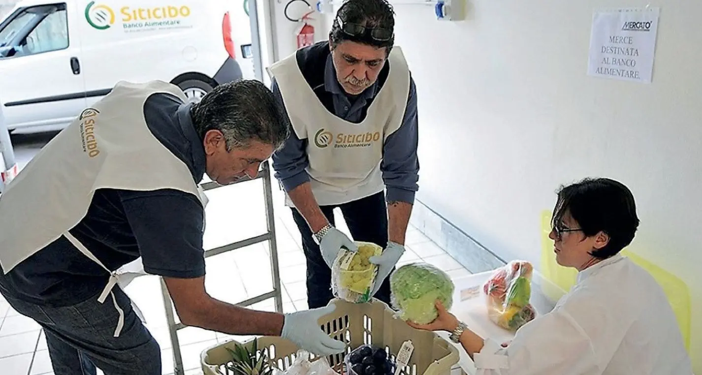 Cibo di recupero, 105 tonnellate distribuite a 2.600 bisognosi