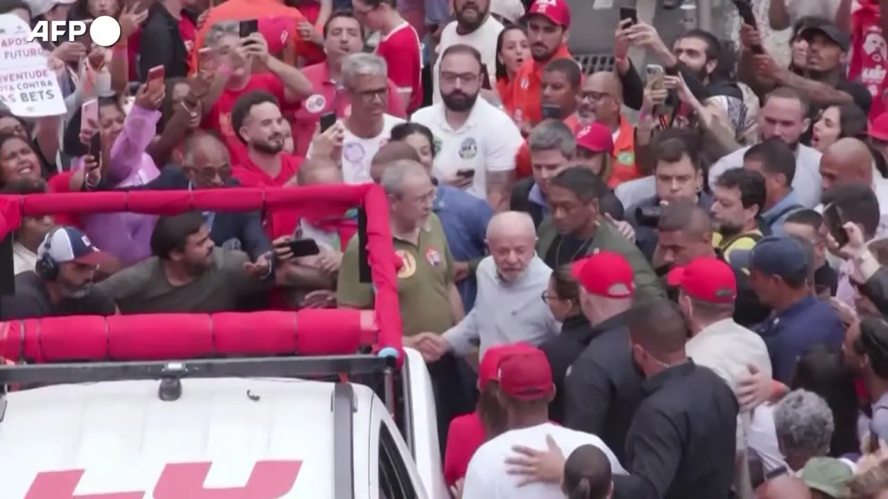 Brasile, Lula tiene comizio elettorale a due giorni dal primo turno