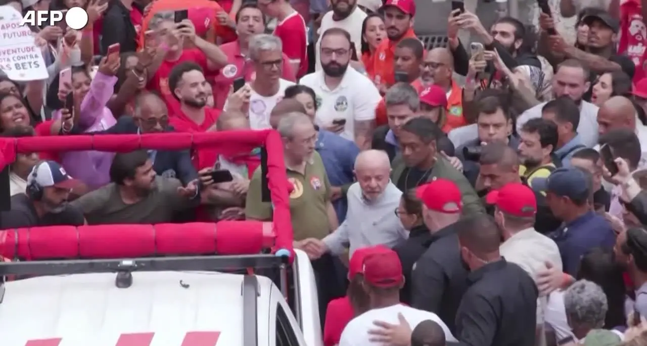 Brasile, Lula tiene comizio elettorale a due giorni dal primo turno