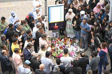 «Intitoliamo la piazza alla piccola Jamila»