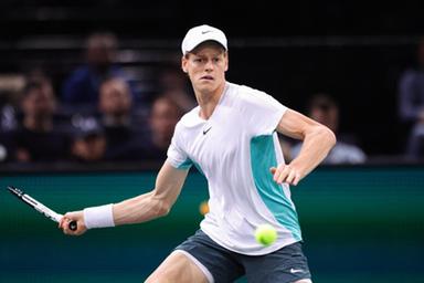 Sinner, salta anche Shanghai: il rientro è ancora rimandato. Il ginocchio destro non è guarito