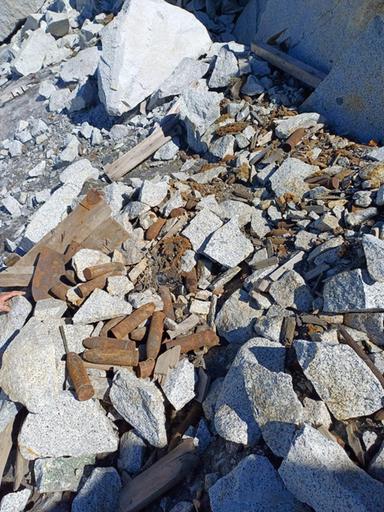 Rinvenuti reperti della Grande Guerra sul ghiacciaio di Lares: multe per i cercatori