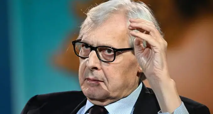 Vittorio Sgarbi in condizioni stabili, continua la terapia intensiva