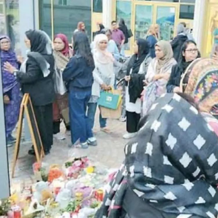 Jamila torna in Bangladesh, in Italia la sorellina