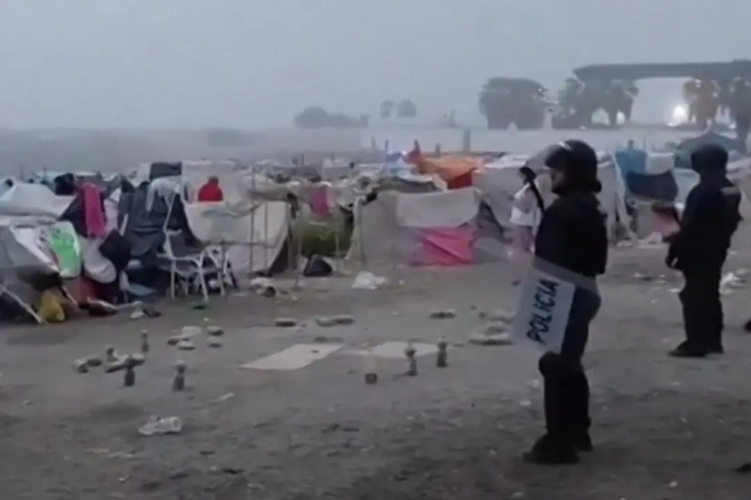 Ceuta, sgomberato un accampamento di migranti
