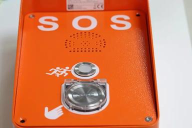 Emergenze senza rete, arrivano 332 pulsanti nelle caserme dei vigili del fuoco