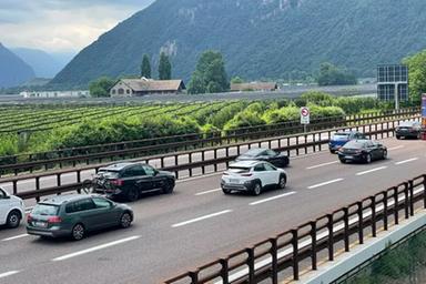 45 chilometri di coda verso il Brennero: oltre due ore di ritardo