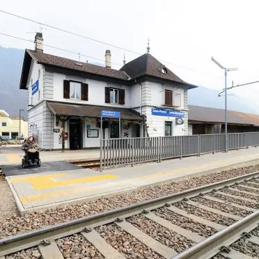 Lana-Postal, via al risanamento della stazione: 275 mila euro per il tetto