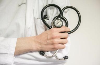 Sanità, in Alto Adige cresce il personale: raggiunto il massimo storico
