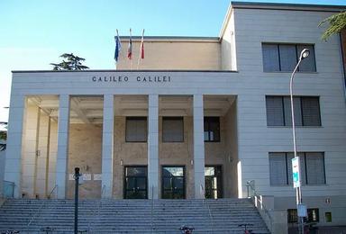 Bolzano, la riforma degli istituti tecnici entra nel vivo: 150 docenti e dirigenti a confronto