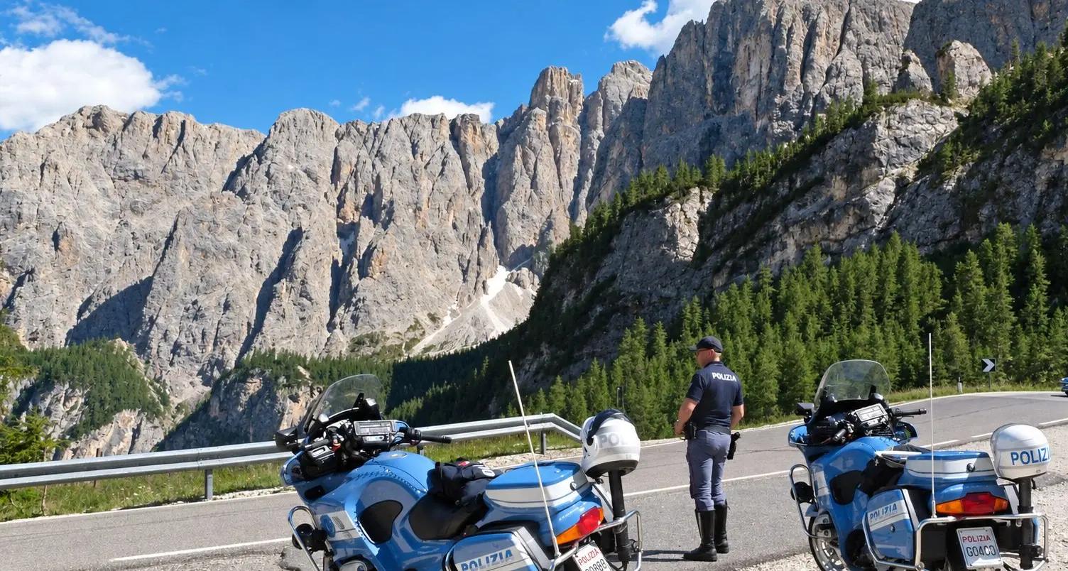 Supercar sulle Dolomiti, controlli e sanzioni per velocità e sorpassi