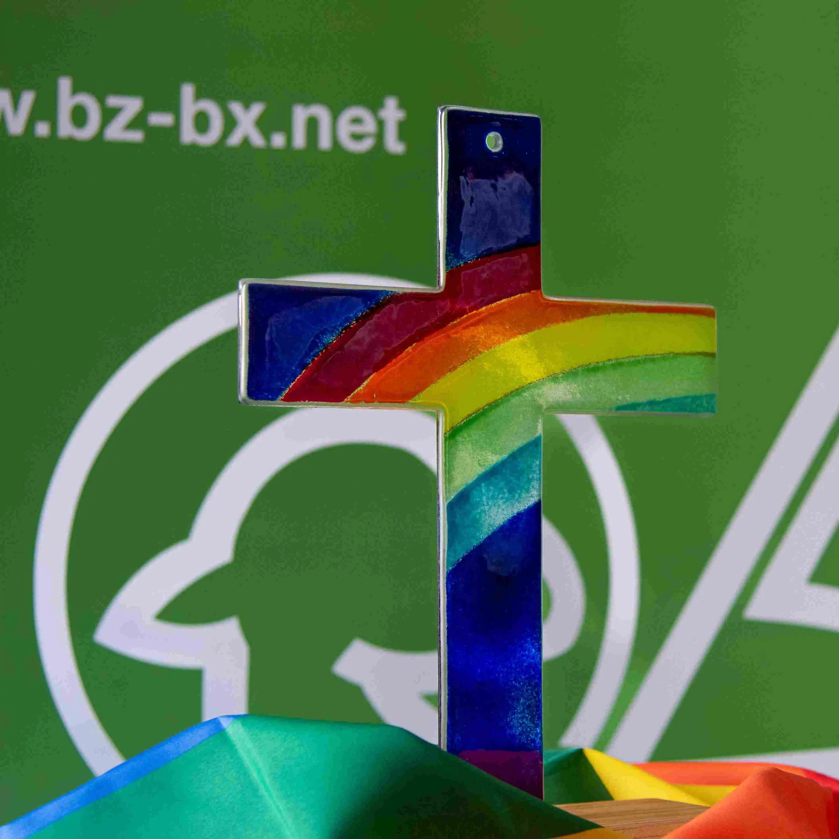 Coming Out Day, la Chiesa di Bolzano: «Basta pregiudizi»