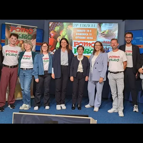 Comunicato Stampa: CRV - Presentata la 27esima edizione di ‘Pomo Pero’, il 10 e l'11 ottobre a Lusiana Conco (VI)