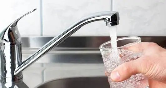 Acqua potabile, stangata in Alto Adige: bollette fino a 746 euro