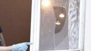 Padre e figlia sparano con il mitra a Trento, convalidati gli arresti