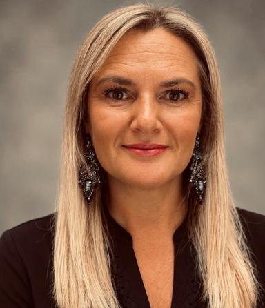 L'appello di Renate Gebhard alle ragazze: «Fate sentire la vostra voce in politica e nella società»