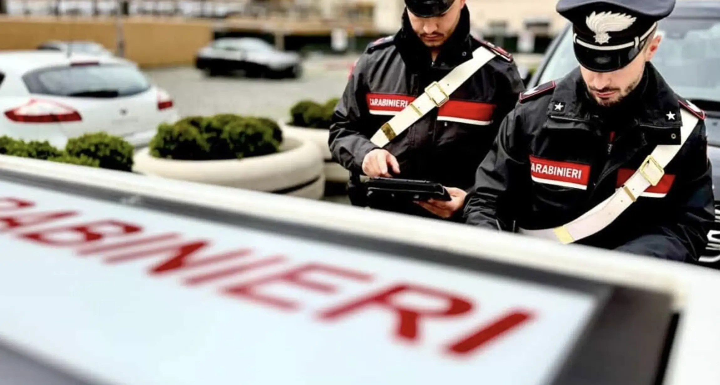Bressanone, controlli notturni dei carabinieri: 120 persone identificate e un ventenne fermato