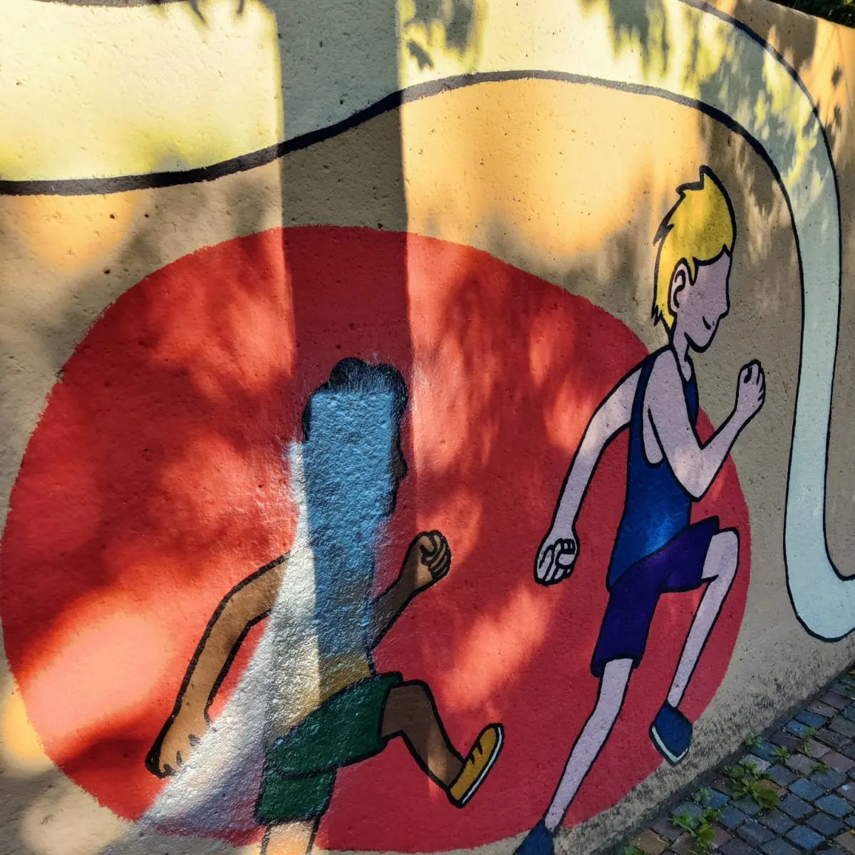 Semirurali, sfregio al murale dello sport: «Non è vandalismo, è razzismo»