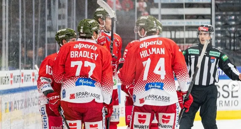 Hockey, Bolzano vince a Milano all'overtime. Val Pusteria ko a Vienna