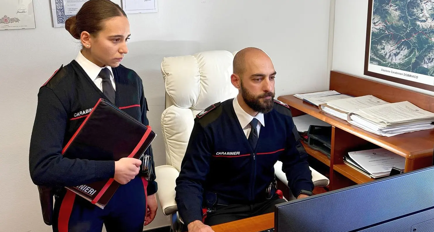 Dobbiaco, paga mille euro per un’auto: il venditore sparisce