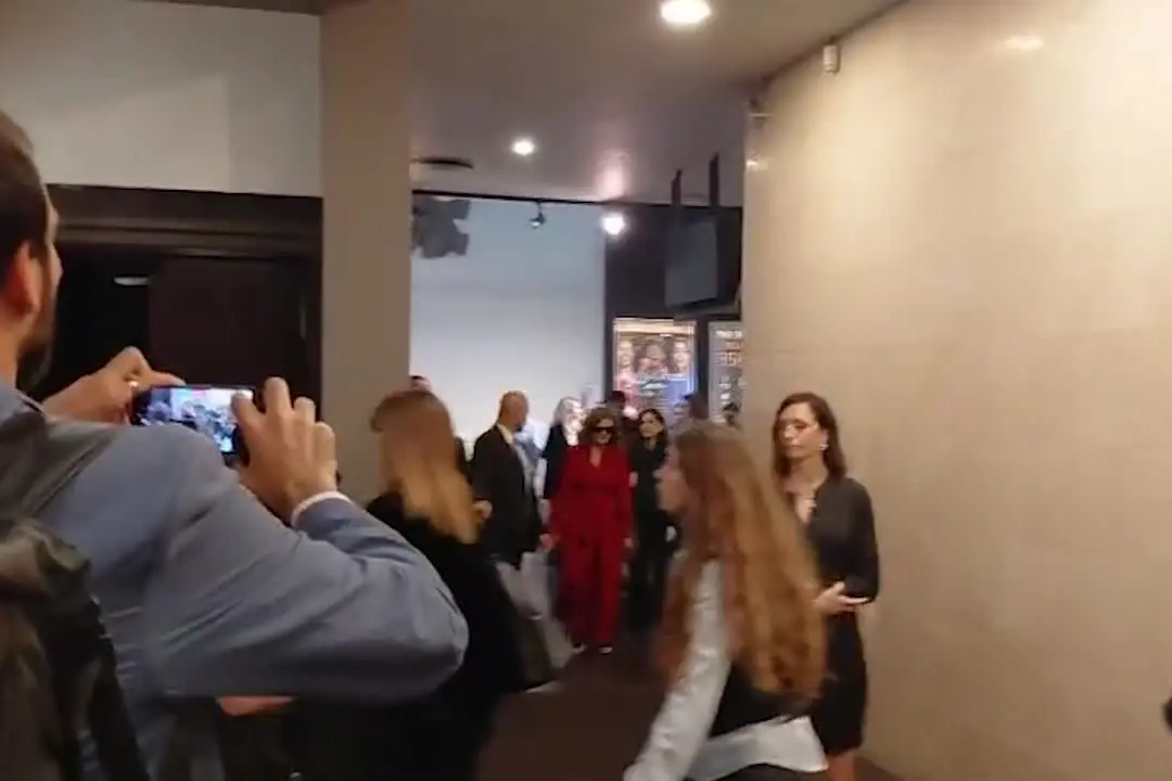 Sarandon a Roma, l'incontro con Schlein al Cinema Moderno