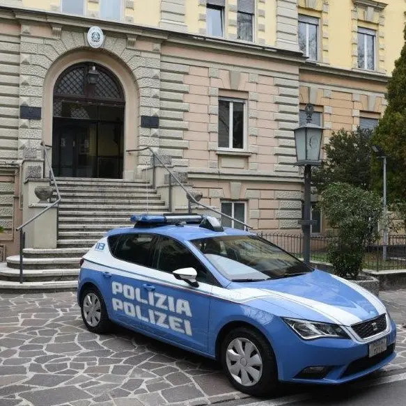 Bolzano, droga nascosta a Oltrisarco: denunciato un quarantenne
