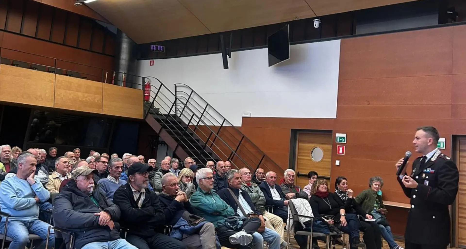 Bullismo e truffe agli anziani, i nonni vigili a lezione dai carabinieri