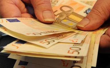 Corsi obbligatori fino a 2.430 euro per affittare ai turisti: Robin attacca la Provincia